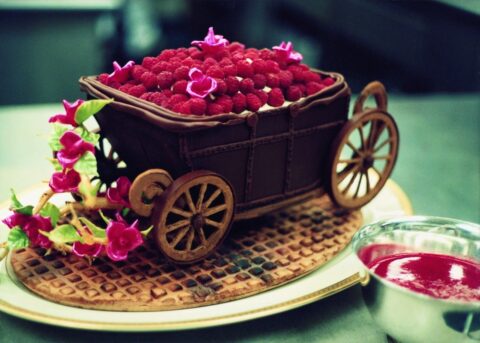 England State Dinner Dessert - 1991: Pistachio Marquise with Fresh Raspberries